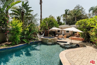 4426 Auckland Ave, Toluca Lake, CA 91602