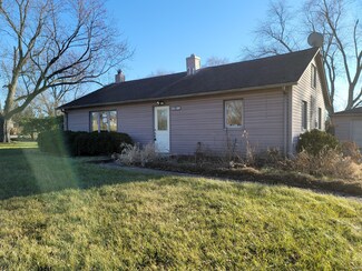 26W241 Peterson Ave, Carol Stream, IL 60188
