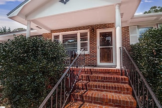 4 Grandview Rd, Travelers Rest, SC 29690
