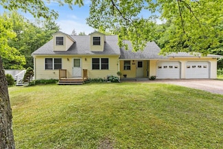 829 Stage Rd, Richmond, VT 05477