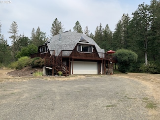 23555 Suttle Rd, Veneta, OR 97487