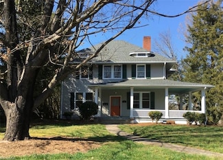 701 Summit St, Winston Salem, NC 27101