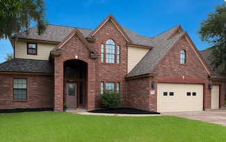 105 Thyme Trail, Lake Jackson, TX 77566