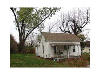 317 Hanna St, Worthington, IN 47471
