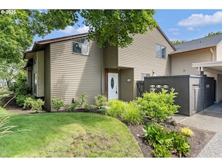 224 N Hayden Bay Dr Unit 224, Portland, OR 97217