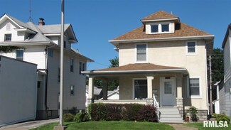 2121 16th St, Moline, IL 61265