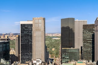 641 5th Ave Unit 42A, New York, NY 10022