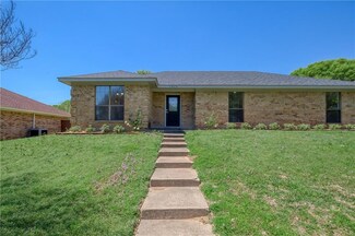 1919 Hillcroft Dr, Duncanville, TX 75137