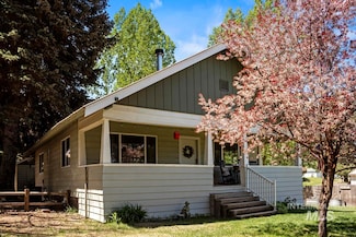 202 S School St, Cascade, ID 83611