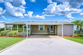 37526 New Horizons Blvd, Zephyrhills, FL 33541