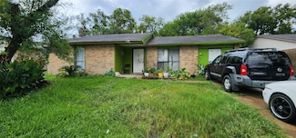 6227 Hollow Pines Dr, Houston, TX 77049