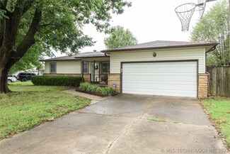 229 E El Paso St, Broken Arrow, OK 74012