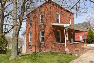 306 W Maumee Ave, Napoleon, OH 43545