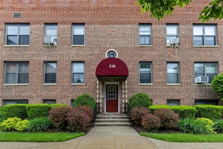 316 Richbell Rd Unit C2, Mamaroneck, NY 10543