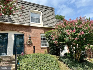 8204 Tory Rd Unit 136, Springfield, VA 22152