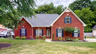 2943 Regenwood Dr, Murfreesboro, TN 37129