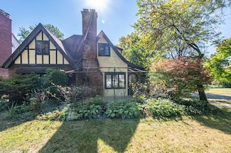 63 Overhill Rd, Youngstown, OH 44512