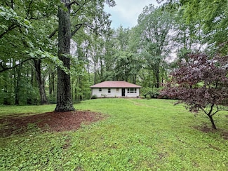 514 Longview Dr, Pegram, TN 37143