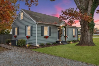 308 Mattox Dr, Newport News, VA 23601