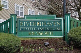 92 Mill St Unit 301, Woonsocket, RI 02895