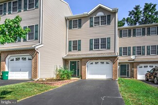 13 Lauren Ln, Ephrata, PA 17522