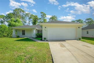 3206 22nd St W Unit 4, Lehigh Acres, FL 33971