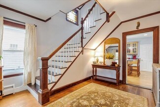 186 Safford St, Quincy, MA 02170