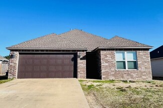 4944 Prospector Dr, Jonesboro, AR 72405