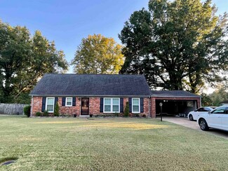 385 Byron Dr, Memphis, TN 38109