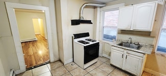 251 Meridian St Unit 2, Boston, MA 02128