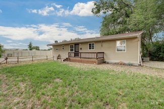 731 W 4th St, Emmett, ID 83617