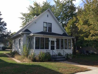 323 N 3rd St, Muscoda, WI 53573