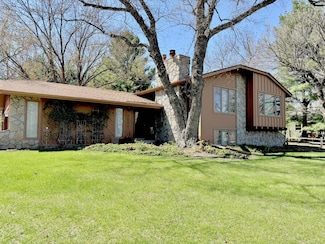 7864 Demontreville Trail N, Lake Elmo, MN 55042