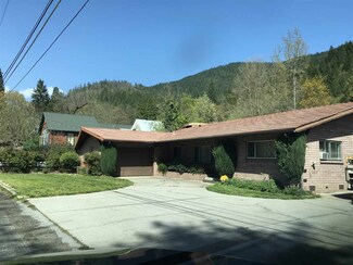 420 S First St, Dunsmuir, CA 96025