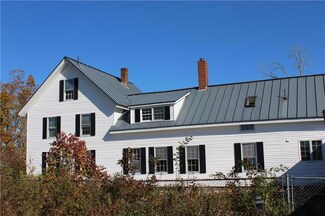 23 Spruce Ln, Waldoboro, ME 04572