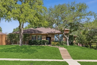 1229 Stonewall St, Garland, TX 75043