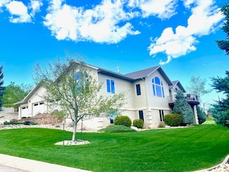 1932 Remuda Ln, Spearfish, SD 57783