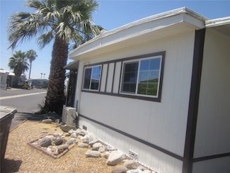 332 N Lyon Ave Unit 111, Hemet, CA 92543
