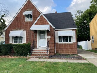 6356 S Canterbury Rd, Cleveland, OH 44129