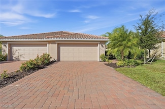 2617 Vine Ave, Naples, FL 34120
