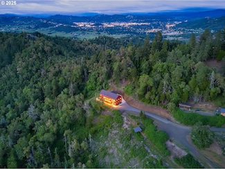 1655 Gem Dr, Roseburg, OR 97471