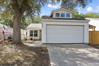 2827 Cherry Field Dr, San Antonio, TX 78245