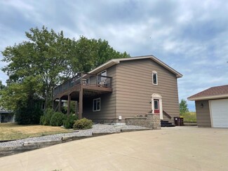 24371 E Cedar Lake Dr, New Prague, MN 56071