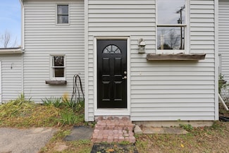 1708 State Rd, Eliot, ME 03903