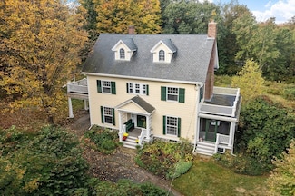 4 Bolton Rd, Harvard, MA 01451