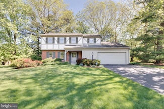 730 Sunview Cir, Landisville, PA 17538