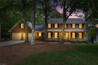 910 Northshore Ct, High Point, NC 27265