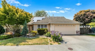 462 Francesco Place, Fortuna, CA 95540