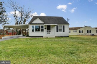 38 Jeffrey Dr, Greencastle, PA 17225