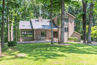 5549 S Tammany Ct, Bloomington, IN 47401